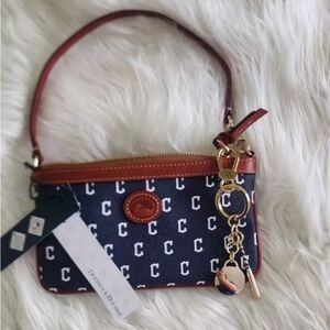 Dooney & Bourke  Slim Wristlet , Navy Major League Baseball (BCG40171255)